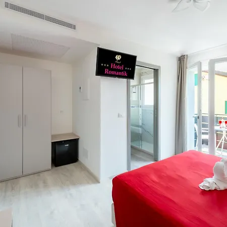Romantik & Depandance 酒店 利尼亚诺萨比亚多罗