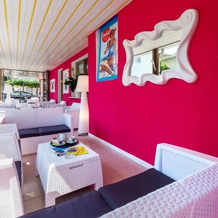 Romantik & Depandance Отель 3*