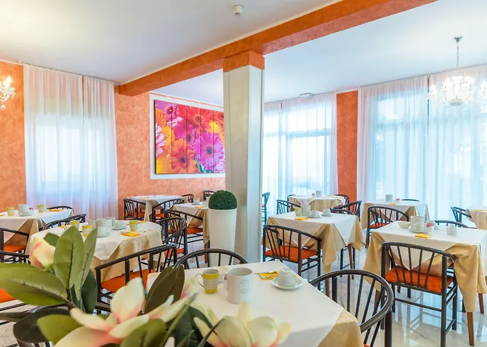 Romantik & Depandance 3* Lignano Sabbiadoro